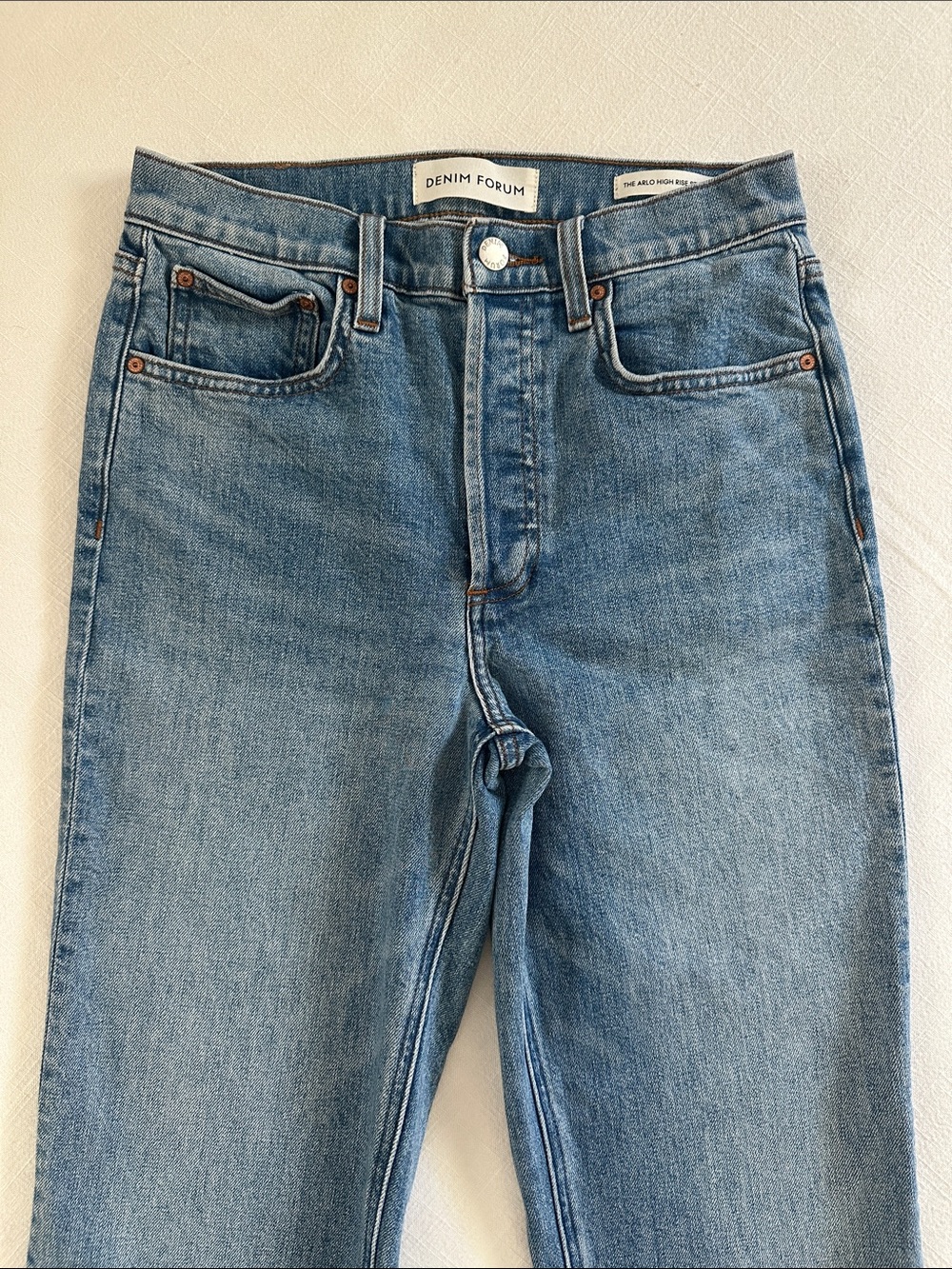 Denim Forum The Arlo Hi-Rise Straight Jean 27